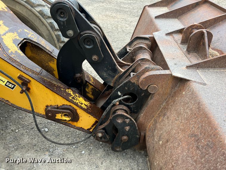 image for item IA9213 2005 Caterpillar 924G  wheel loader