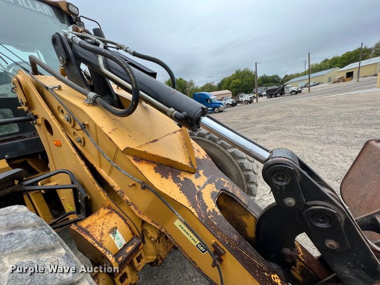 image for item IA9213 2005 Caterpillar 924G  wheel loader