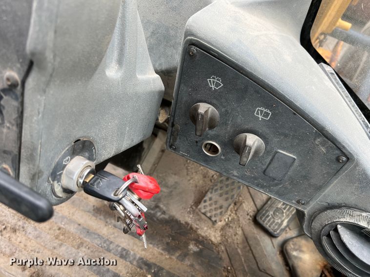 image for item IA9213 2005 Caterpillar 924G  wheel loader