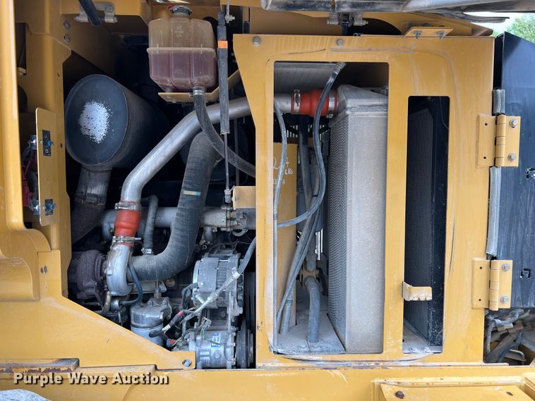 image for item IA9213 2005 Caterpillar 924G  wheel loader