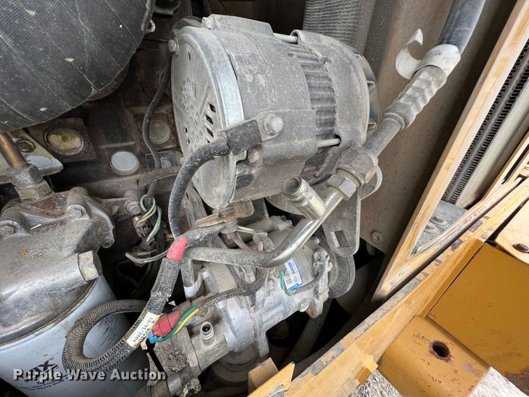 image for item IA9213 2005 Caterpillar 924G  wheel loader