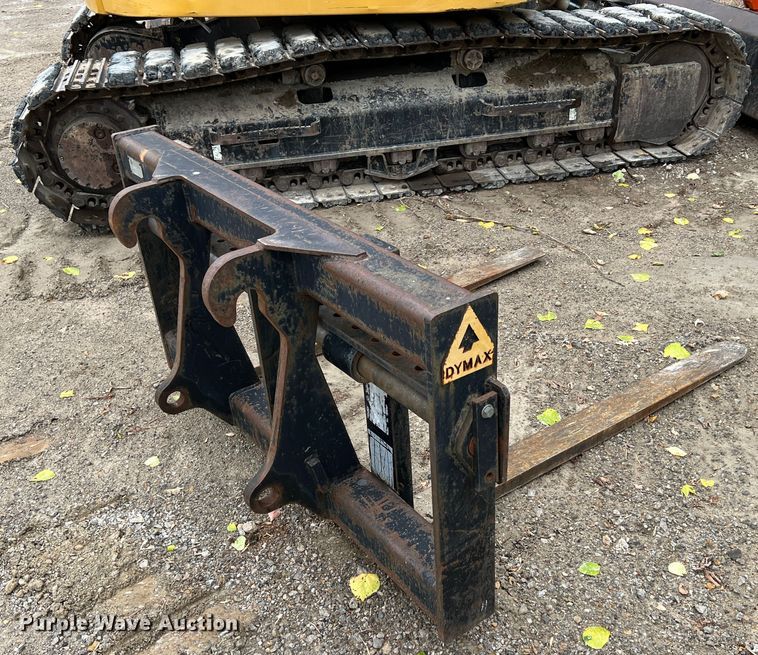 image for item IA9213 2005 Caterpillar 924G  wheel loader