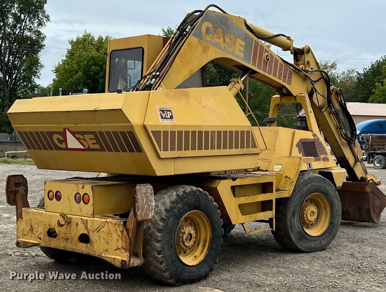 image for item IA9215 1992 Case 1085C  wheeled excavator