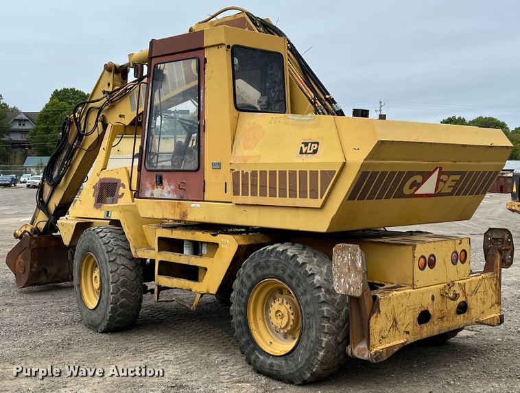 image for item IA9215 1992 Case 1085C  wheeled excavator