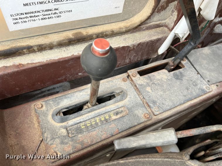 image for item IA9215 1992 Case 1085C  wheeled excavator