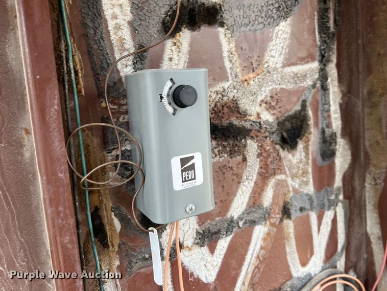 image for item IA9215 1992 Case 1085C  wheeled excavator