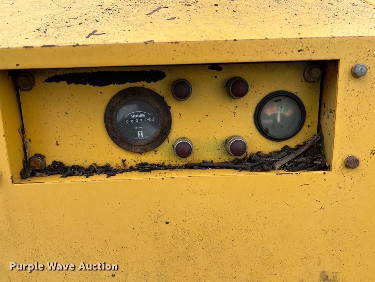 image for item IA9215 1992 Case 1085C  wheeled excavator