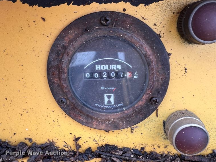 image for item IA9215 1992 Case 1085C  wheeled excavator