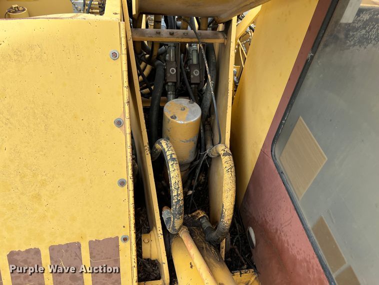 image for item IA9215 1992 Case 1085C  wheeled excavator