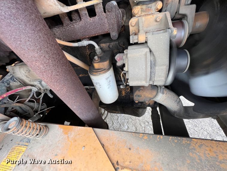 image for item IA9215 1992 Case 1085C  wheeled excavator