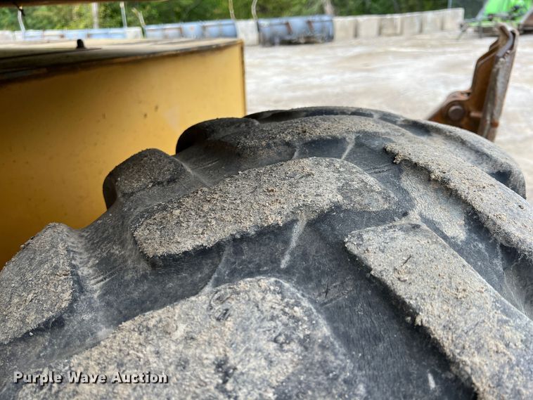 image for item IA9215 1992 Case 1085C  wheeled excavator