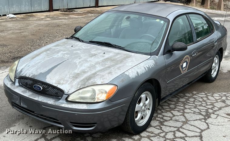 image for item IA9219 2007 Ford Taurus SE