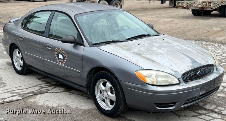 image for item IA9219 2007 Ford Taurus SE