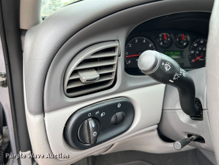 image for item IA9219 2007 Ford Taurus SE