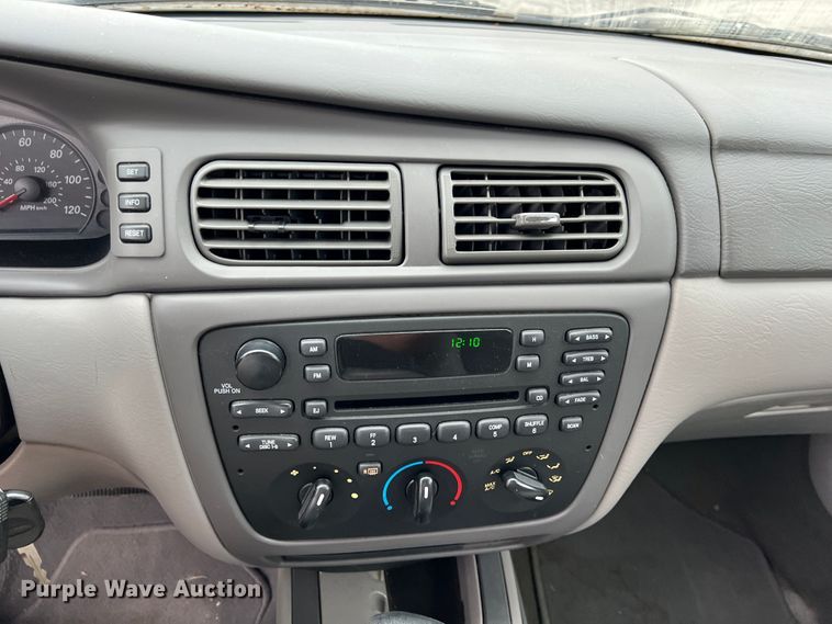 image for item IA9219 2007 Ford Taurus SE