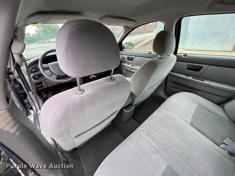 image for item IA9219 2007 Ford Taurus SE