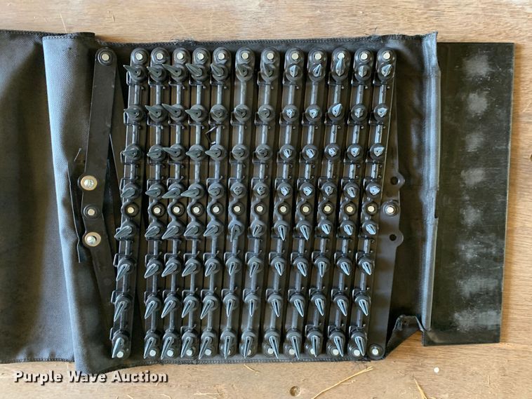 image for item IG9755 (6) spike strips