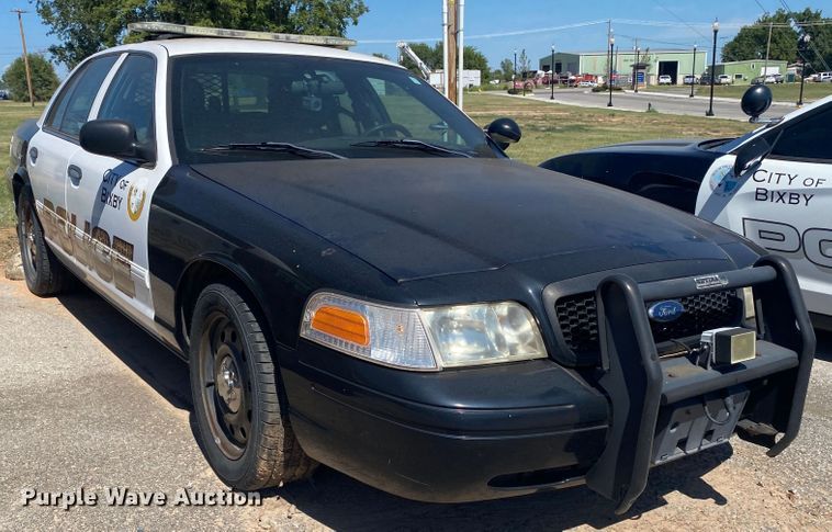 image for item IG9770 2009 Ford Crown Victoria Police Interceptor