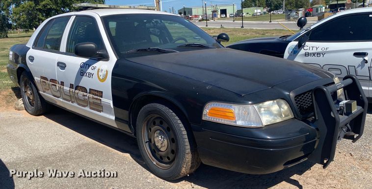 image for item IG9770 2009 Ford Crown Victoria Police Interceptor