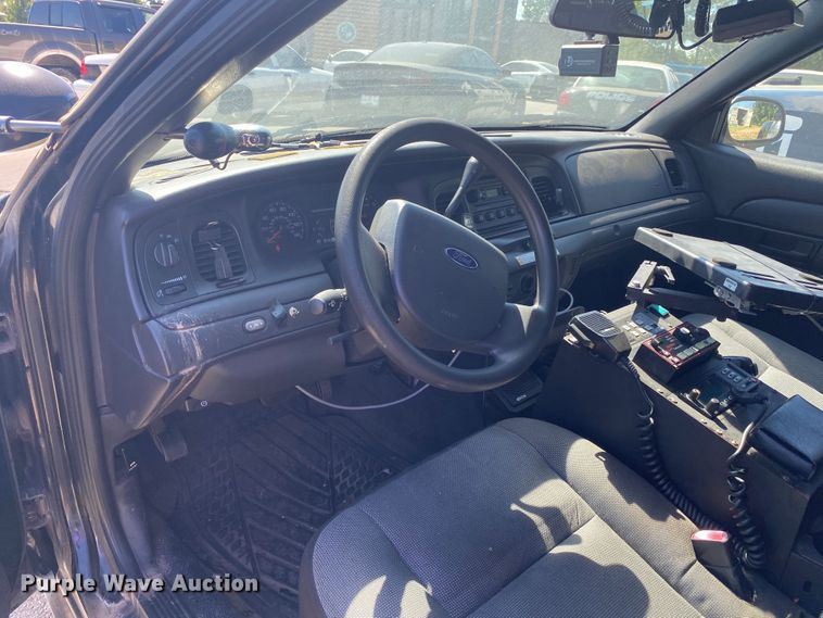 image for item IG9770 2009 Ford Crown Victoria Police Interceptor