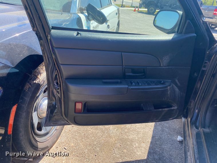 image for item IG9770 2009 Ford Crown Victoria Police Interceptor