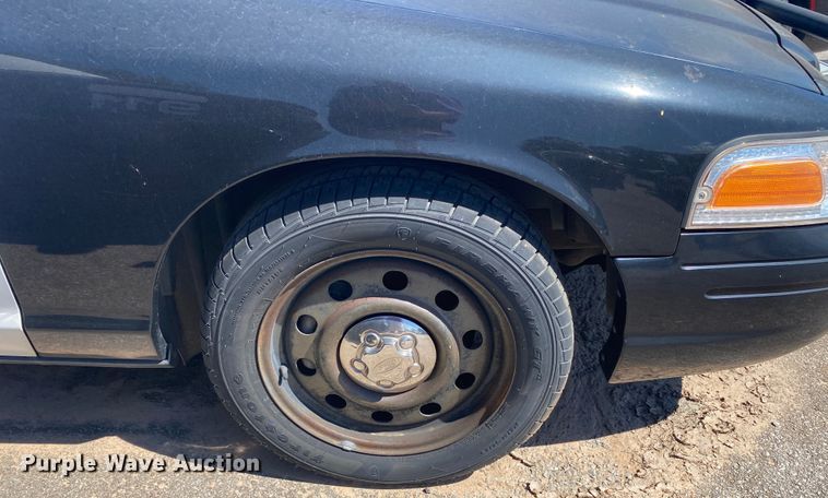 image for item IG9770 2009 Ford Crown Victoria Police Interceptor