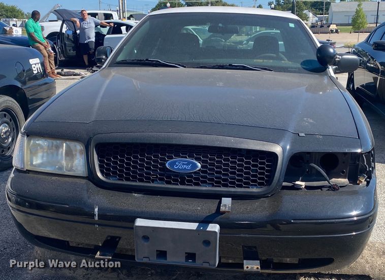 image for item IG9772 2009 Ford Crown Victoria Police Interceptor