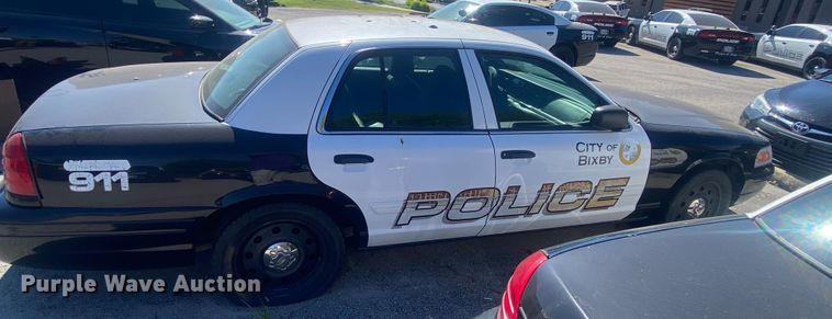 image for item IG9772 2009 Ford Crown Victoria Police Interceptor