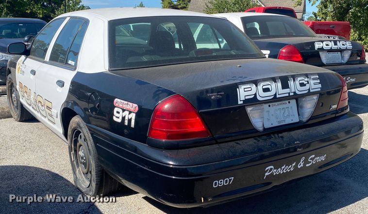 image for item IG9772 2009 Ford Crown Victoria Police Interceptor