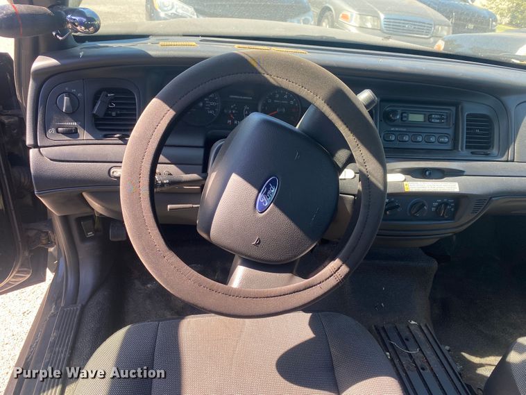 image for item IG9772 2009 Ford Crown Victoria Police Interceptor