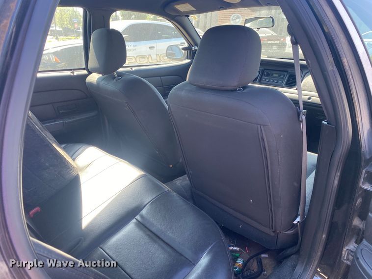 image for item IG9772 2009 Ford Crown Victoria Police Interceptor