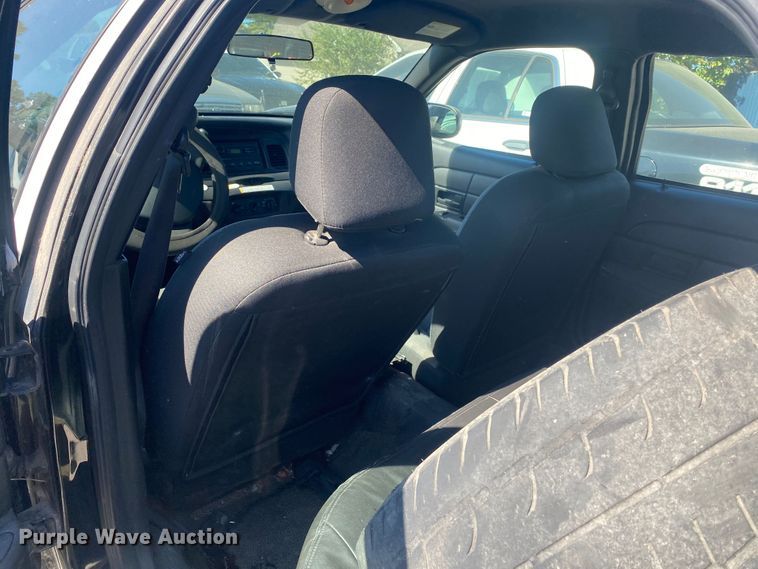 image for item IG9772 2009 Ford Crown Victoria Police Interceptor