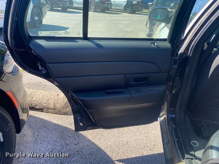 image for item IG9772 2009 Ford Crown Victoria Police Interceptor