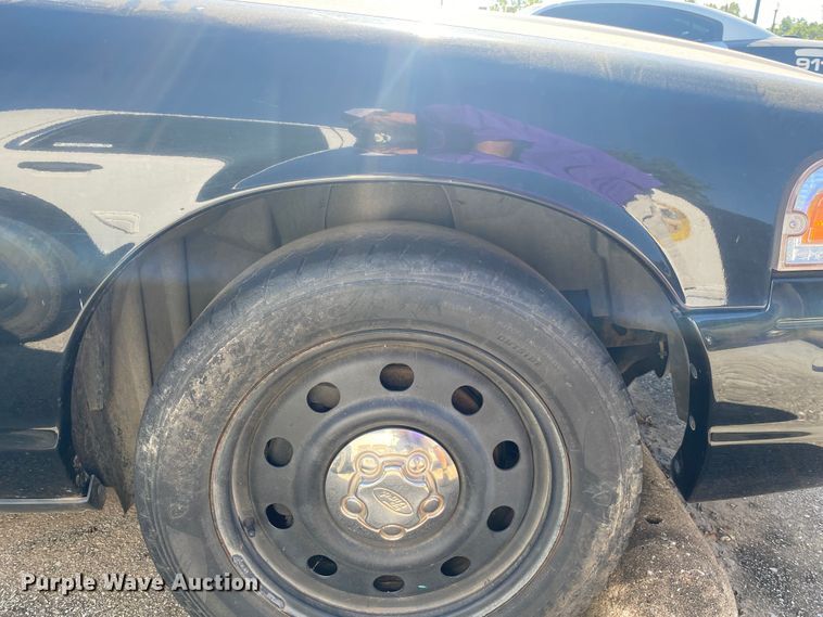 image for item IG9772 2009 Ford Crown Victoria Police Interceptor