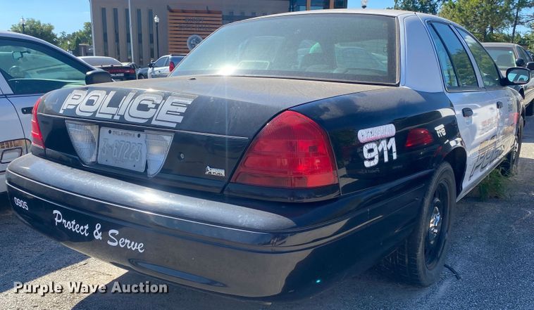 image for item IG9773 2009 Ford Crown Victoria Police Interceptor