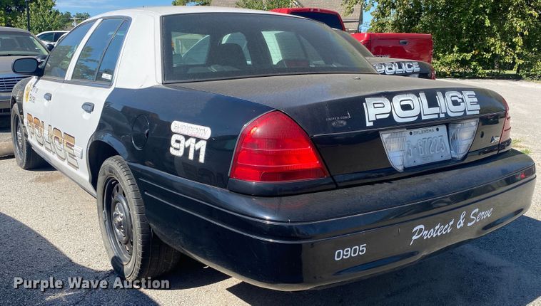 image for item IG9773 2009 Ford Crown Victoria Police Interceptor