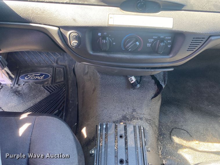 image for item IG9773 2009 Ford Crown Victoria Police Interceptor