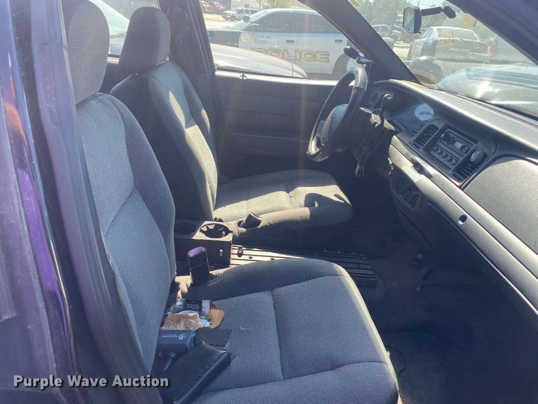 image for item IG9773 2009 Ford Crown Victoria Police Interceptor