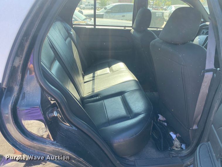 image for item IG9773 2009 Ford Crown Victoria Police Interceptor