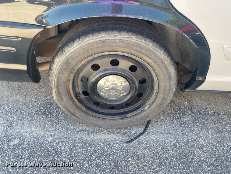 image for item IG9773 2009 Ford Crown Victoria Police Interceptor