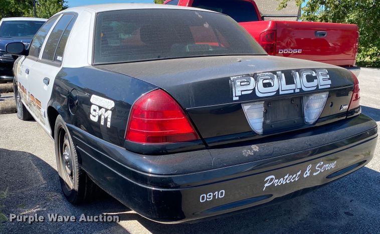 image for item IG9774 2009 Ford Crown Victoria Police Interceptor