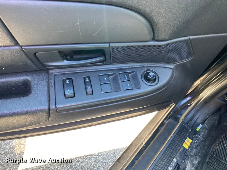 image for item IG9774 2009 Ford Crown Victoria Police Interceptor