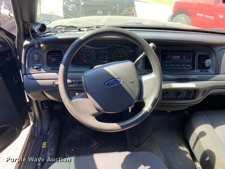 image for item IG9774 2009 Ford Crown Victoria Police Interceptor