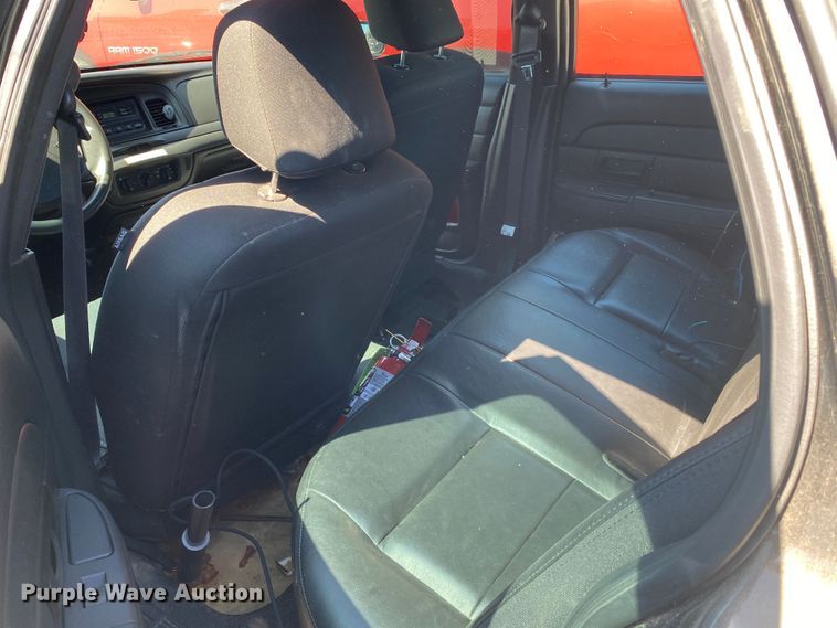 image for item IG9774 2009 Ford Crown Victoria Police Interceptor