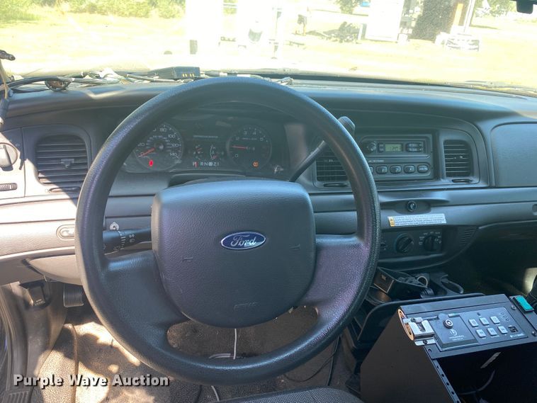 image for item IG9775 2009 Ford Crown Victoria Police Interceptor