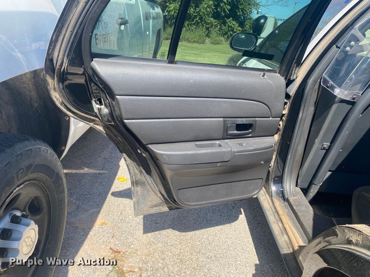 image for item IG9775 2009 Ford Crown Victoria Police Interceptor