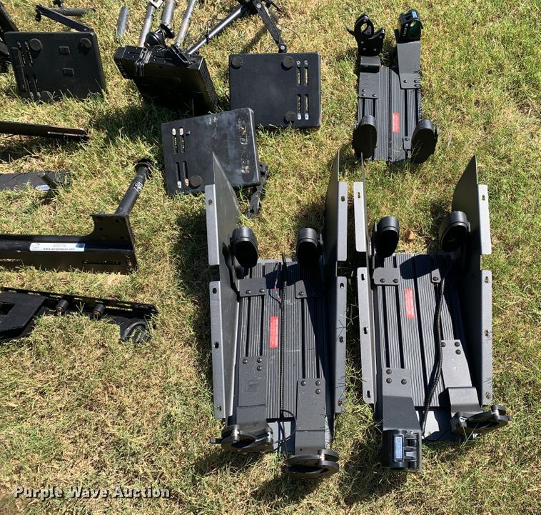 image for item IG9778 Automotive accessories