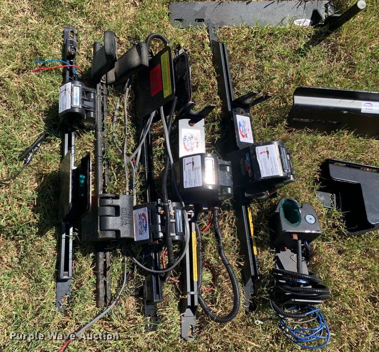 image for item IG9778 Automotive accessories