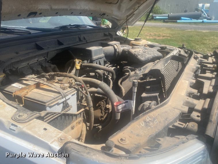 image for item IG9781 2011 Ford F350 Super Duty  pickup truck cab and chassis