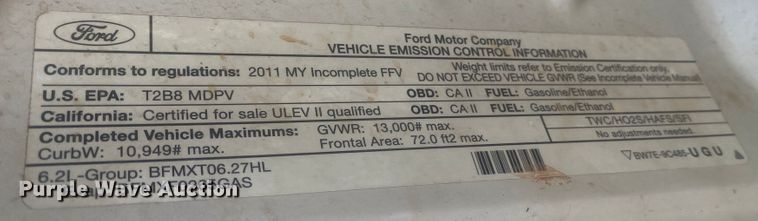 image for item IG9781 2011 Ford F350 Super Duty  pickup truck cab and chassis